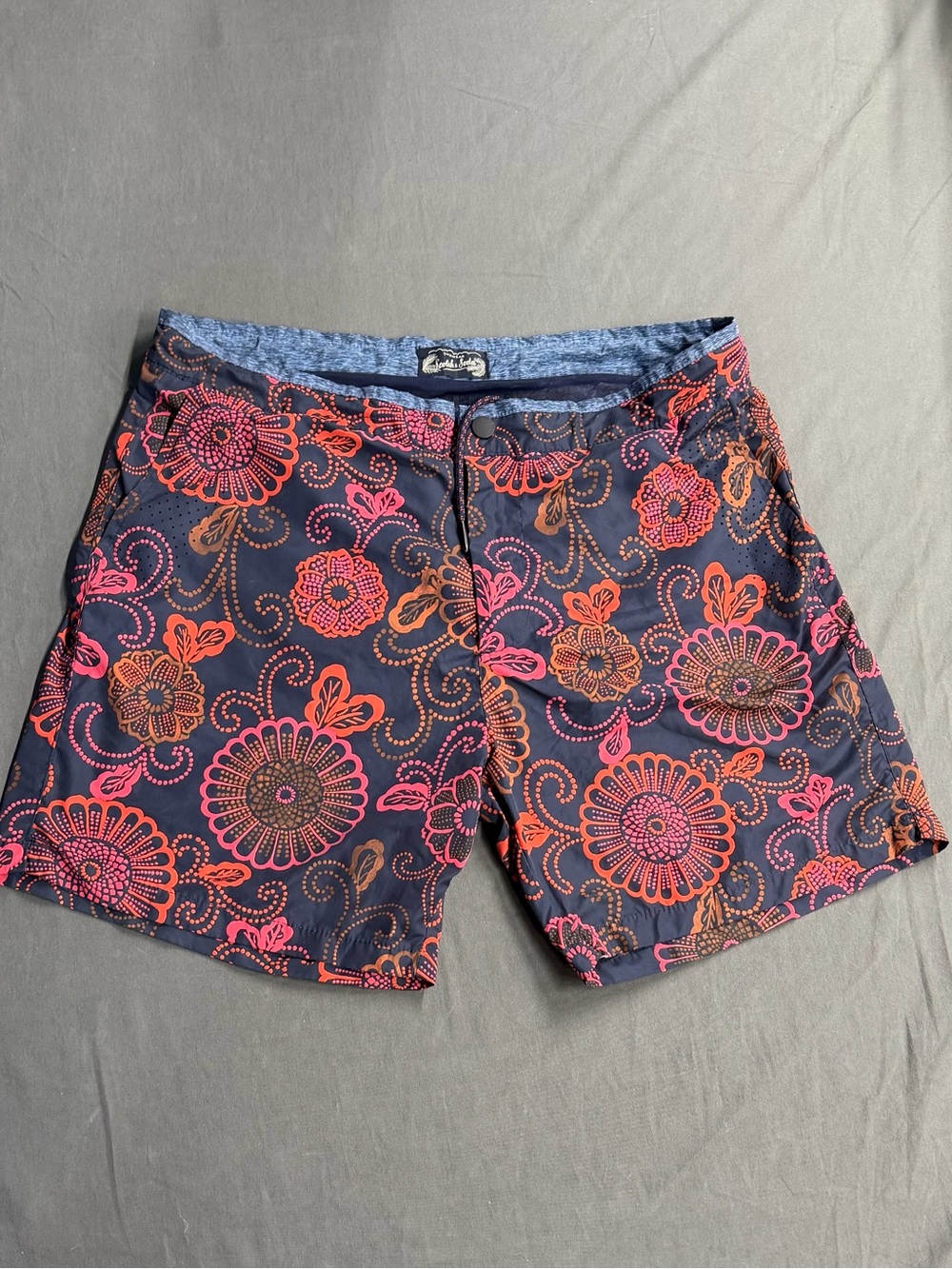 Scotch & Soda Men’s Floral Print Casual 5” Board Shorts Swim Trunks